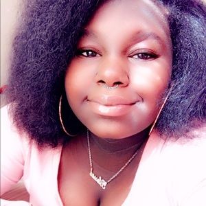 Meet your Posher, Christine